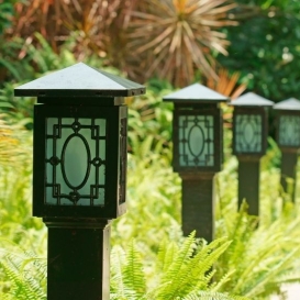Cách chọn đèn trang trí ngoài trời cho ngôi nhà của bạn