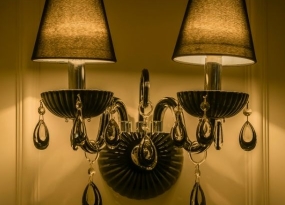Ý tưởng chiếu sáng với đèn ngủ treo tường